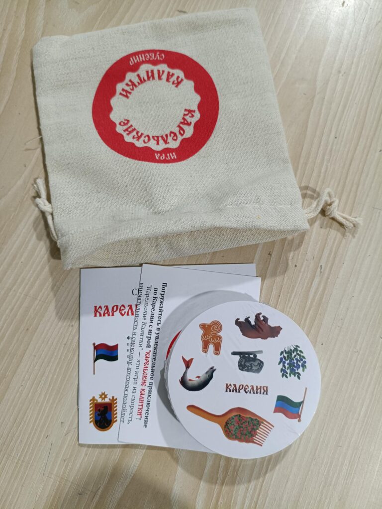 cheap custom card game printing with custom packaging and design